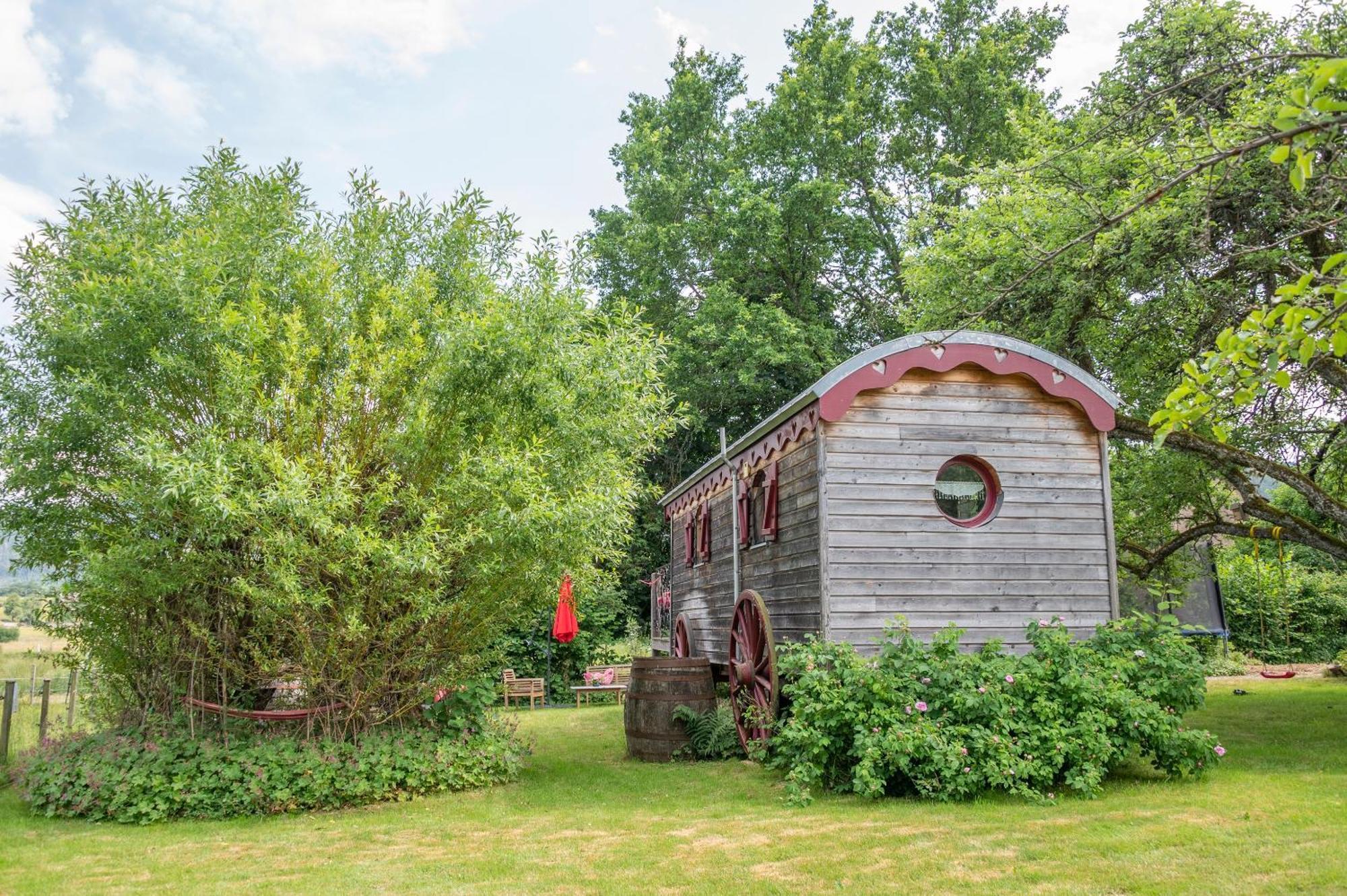 Roulotte Le Temps De Rever Bed & Breakfast Saint-Michel-sur-Meurthe Eksteriør bilde